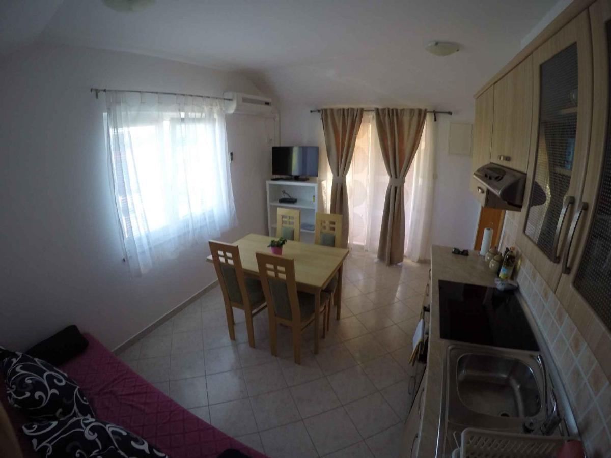 Apartment In Lopar/Insel Rab 37000 Εξωτερικό φωτογραφία